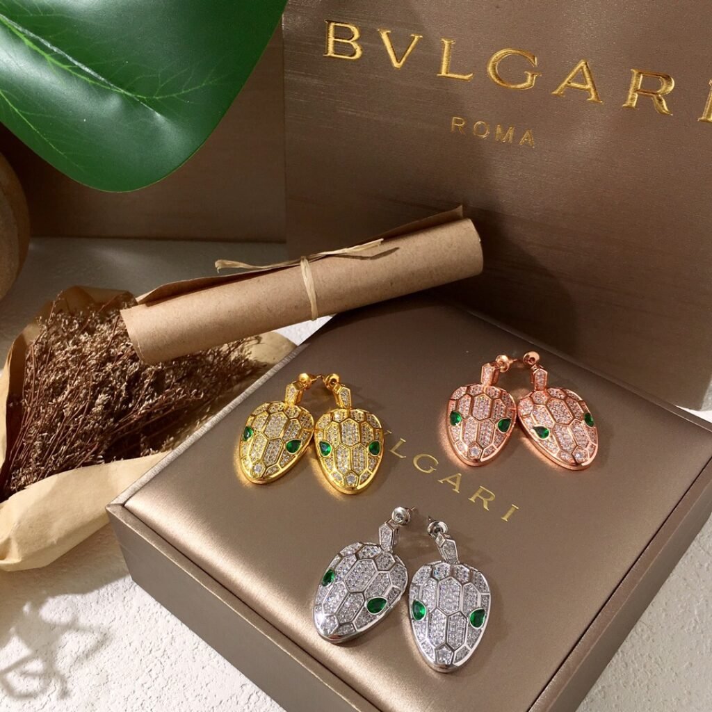 宝格丽 serpenti viper 灵蛇耳钉 2019款