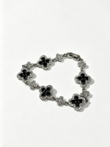 반클리프 아펠 — Van Cleef & Arpels