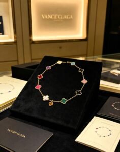 반클리프 아펠 — Van Cleef & Arpels