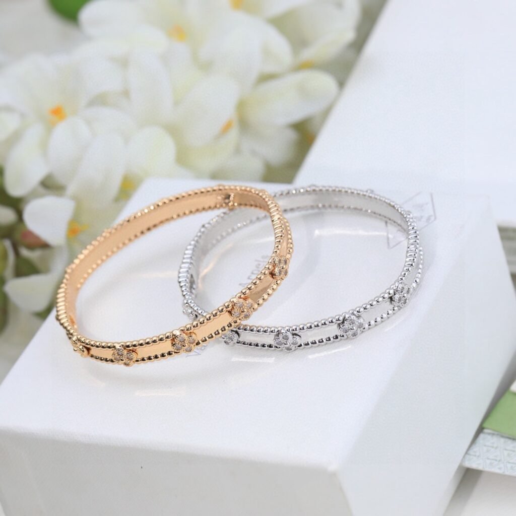 반클리프 아펠 — Van Cleef & Arpels