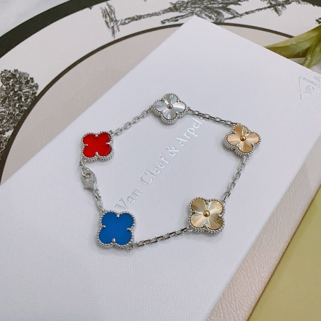반클리프 아펠 — Van Cleef & Arpels
