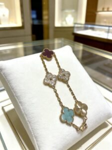 반클리프 아펠 — Van Cleef & Arpels