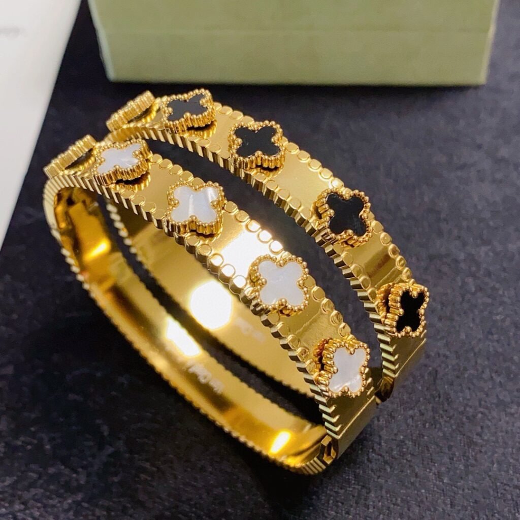 반클리프 아펠 — Van Cleef & Arpels