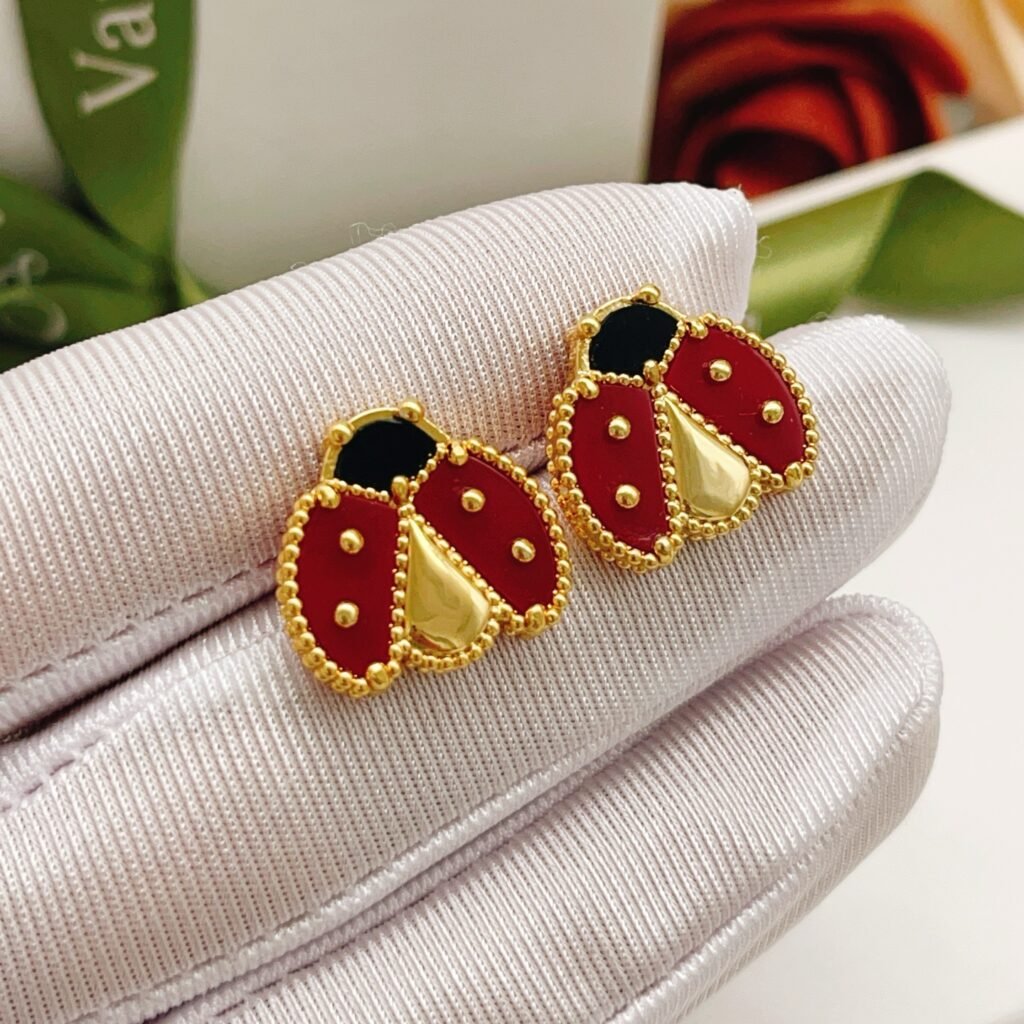 반클리프 아펠 — Van Cleef & Arpels